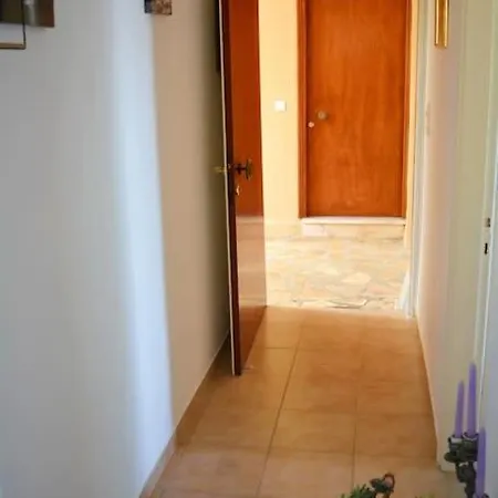 Daire Anna's Ground Floor *