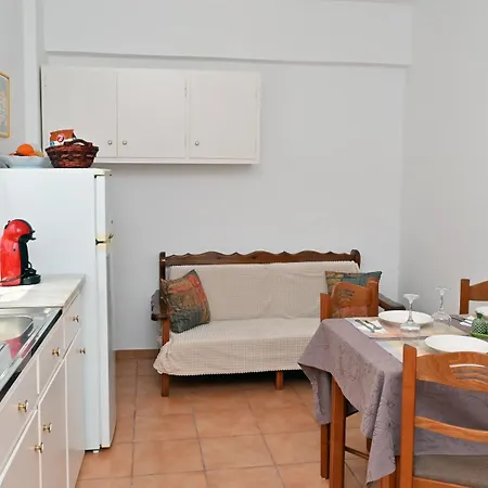 Anna's Ground Floor Апартаменты Перама