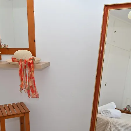 Anna's Ground Floor Апартаменты Перама